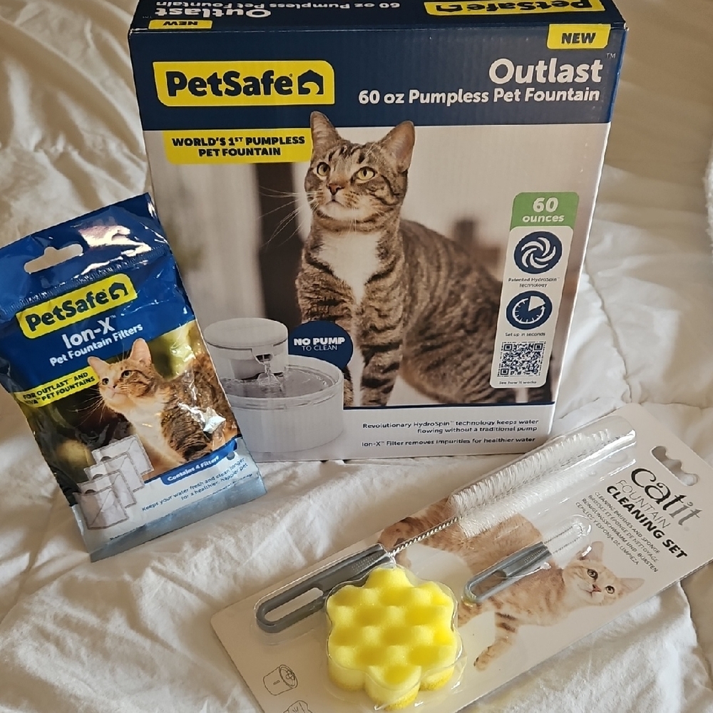 Pet Water Fountain..Please Make Offers!
